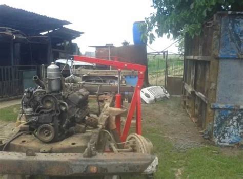 Син успадкував від батька старий ГАЗ-53 і довів його до ідеалу, щоб ...