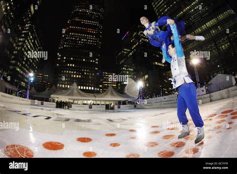 Canary Wharf Ice Rink Stock Photo Alamy