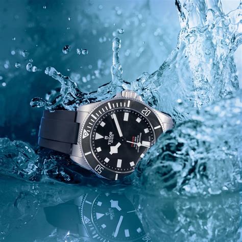 Why Do Bezel Markings Only Go to 15 on Dive Watches? | Gear Patrol