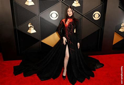 Caroline Polachek Fenisfun Carolineplz Nude OnlyFans Leaks The Fappening Photo