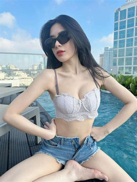 Tr N B Nh Tiktoker Anh Thu Bikini G I C M Sexy Nh T