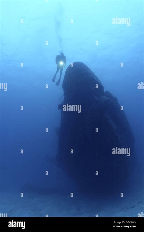 Bikini Atoll Underwater Hi Res Stock Photography And Images Alamy