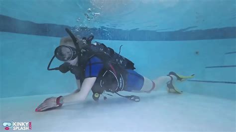 Free Rubber Fetish Porn Videos XHamster