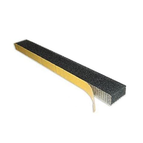 Уплотнитель универсальный самоклеящийся 20*40 для металлочерепицы 2м ...