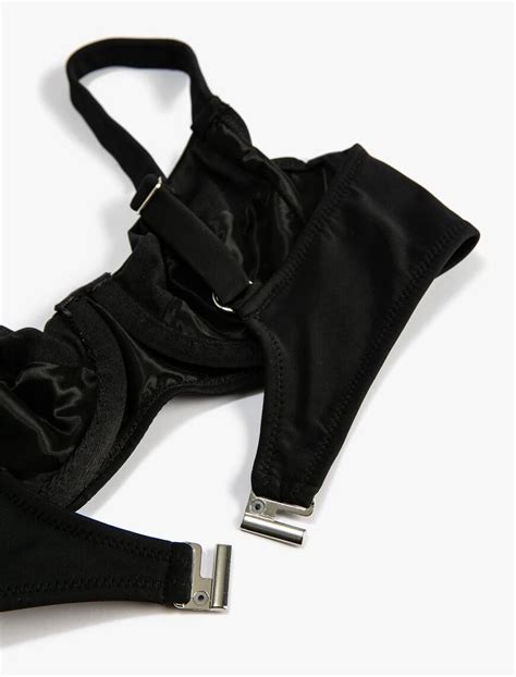 Siyah Kadın Bikini Üstü Balenli Basic SAK BM Koton