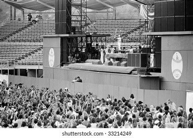 Best Elton John Dodger Stadium 1975 Royalty-Free Images, Stock Photos ...