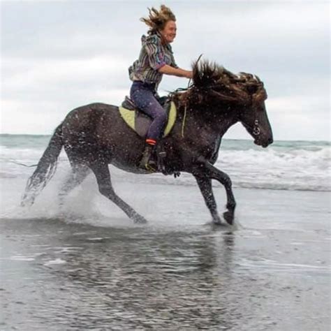 Tributes flow for beloved Woodend horse riding instructor - Chris Lynch