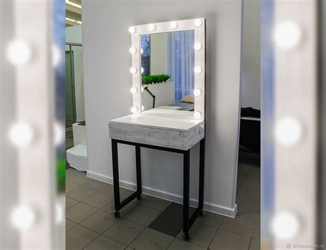 Брашированный туалетный столик + гримерное зеркало с лампами в интернет ...