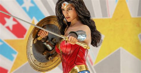 Hot Toys MMS506 正義聯盟神力女超人 漫畫概念版 Wonder Woman Comic Concept Version 1 6 比例可動人偶作品