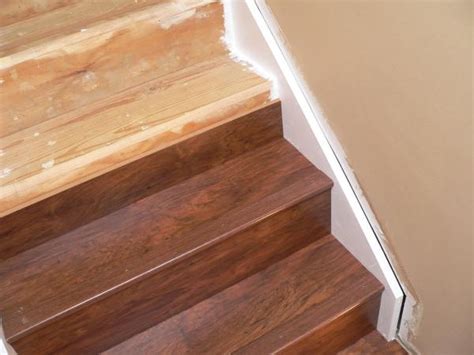 Как красиво отделать ступеньки лестницы обычным ламинатом