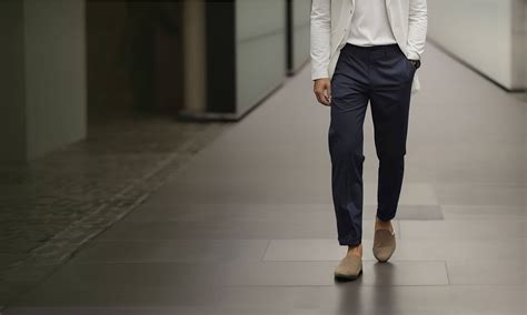 Men's Tailored Chinos - Hockerty