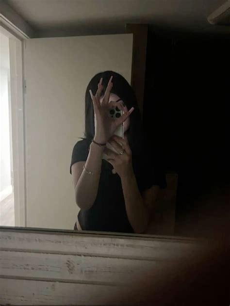 No Face Pic Poses For Pictures Latina Pics Ideas For Instagram Photos