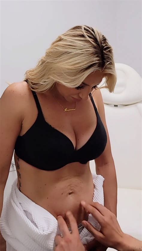 Hot Sexy Danielle Cabral Bikini Pics