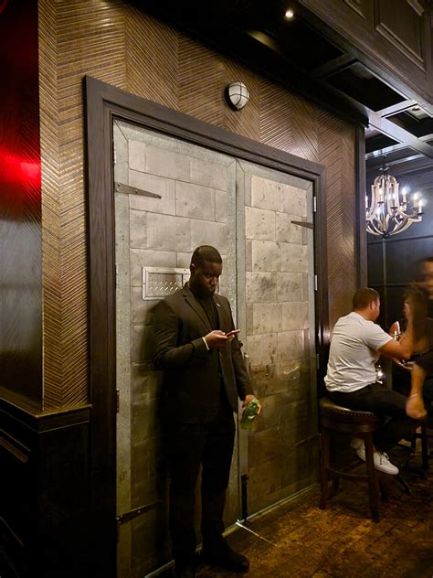 Las Vegas Speakeasy Guide - The Secret Drinking Scene