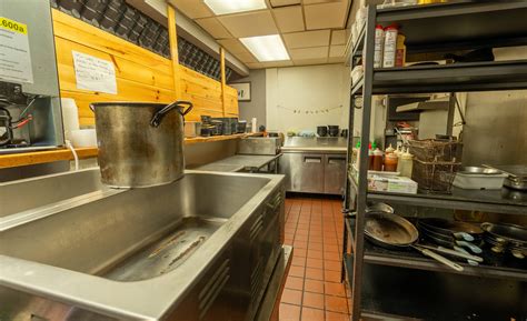 3302 S National Ave, Springfield, MO 65807 | Crexi.com