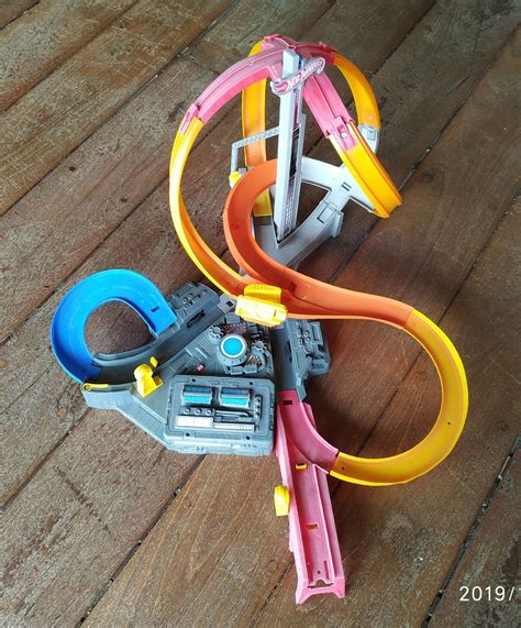 Pista Hot Wheels Revolu O De Loopings Cdl Brinquedo Hot Wheels Usado Enjoei