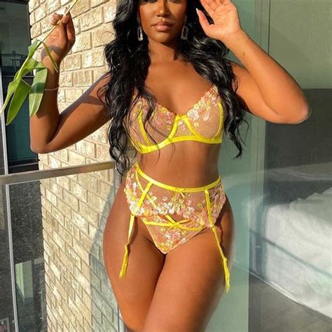 Femme Ensemble Lingerie Dentelle Brassière Jarretière Sexy Porte Jarretelles Soutiens Gorge