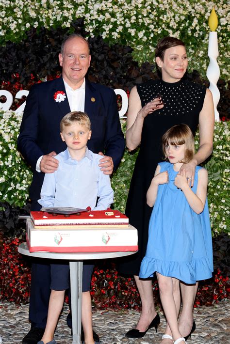 Photo Le Prince Albert II De Monaco La Princesse Charlene Et Leurs