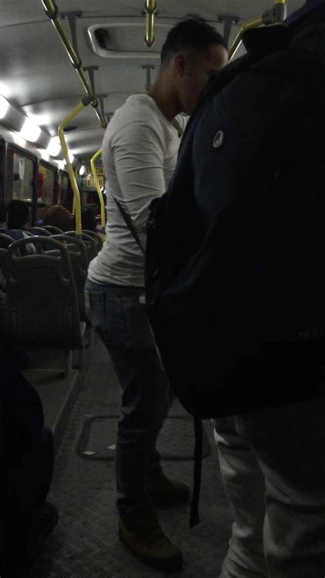 Culito De Vendedor En El Bus Ass Str8 Guy ThisVid