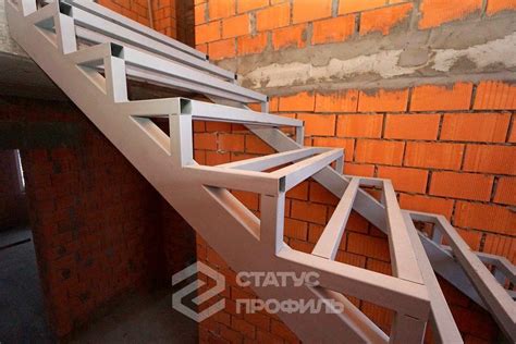 Лестница в дом на металлическом каркасе - г. Москва