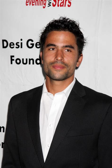 LOS ANGELES, OCT 9, Ignacio Serricchio arrives at the Evening WIth the ...