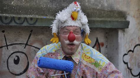 Patch Adams Pintó Un Mural En El Hospital Borda Infobae