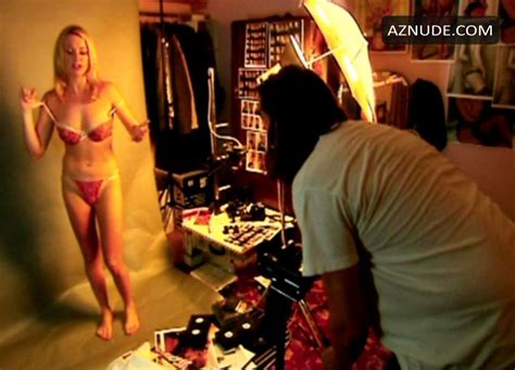 SARAH MANNERS Nude AZNude