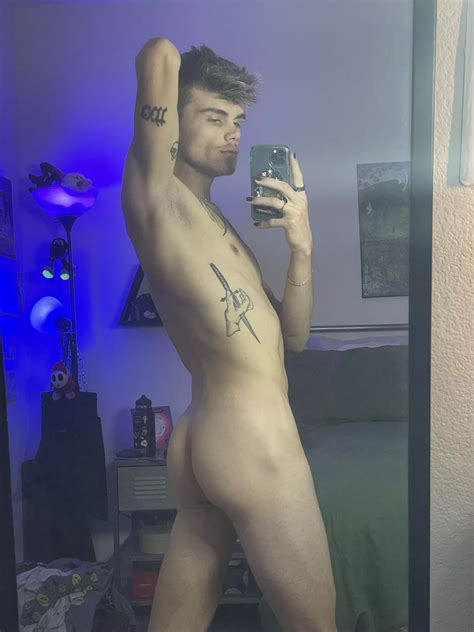 Whos Bending Me Over Nudes Guysfrombehind Nude Pics Org