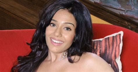 Bollywood Actress Amrita Rao Hot Nude Naked Photos Pictures Image Really Ravishing