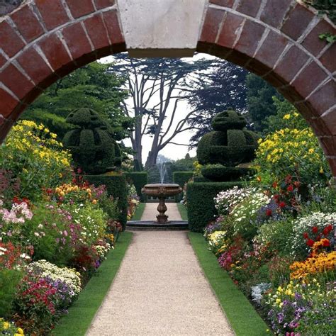 Formal Garden Landscape Architecture Sidewalk Village English