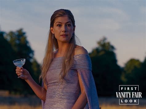 Rosamund Pike And Chris Messina On Performing As “two Assholes Playing