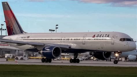 Delta Airlines 757 200 B752 Departing Montreal Yulcyul Youtube