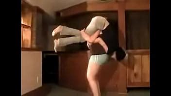 Big Woman Lifting Friend XVIDEOS