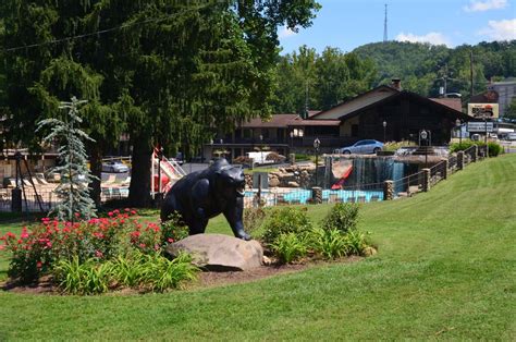 Brookside Lodge Hotel In Gatlinburg Summer Deals