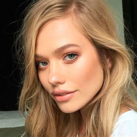 Il Colore Di Capelli Adatto A Tutte Le Stagioni Il Biondo Nude