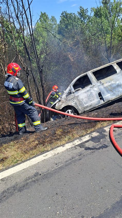 UPDATE Accident grav la Mânerău urmat de incendiu Un copil de 12 ani