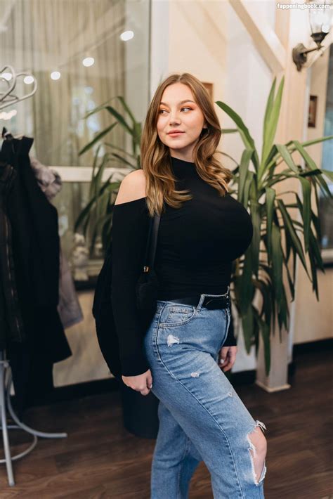 Koliska Vitru Kristi Ti Ti Koliskavitru Nude OnlyFans Leaks Fappening FappeningBook