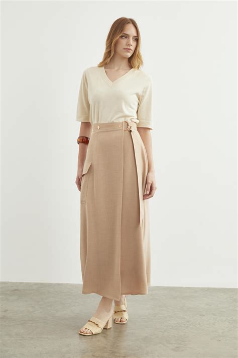 Cep Detaylı Uzun Nude Etek ETK Zühre