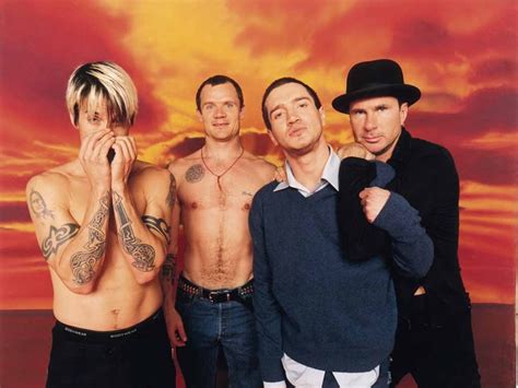 36 años del álbum debut de Red Hot Chili Peppers Rock Pop