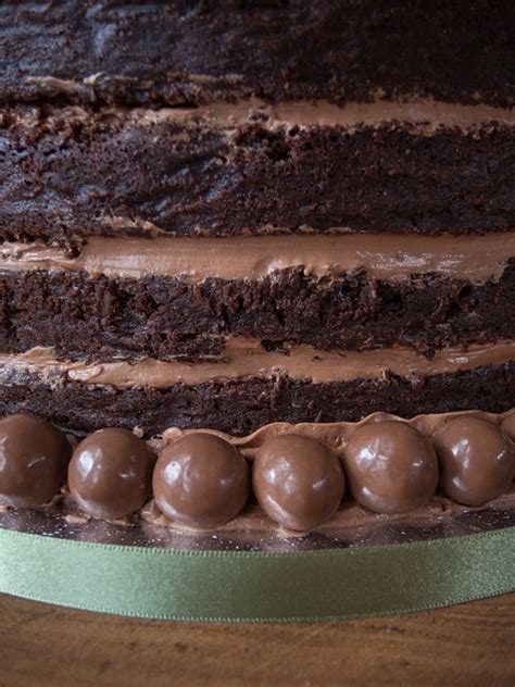 Wedding Cake Naked Bake Rattle N Roll