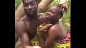 Pillada Follando En El Monte XVIDEOS