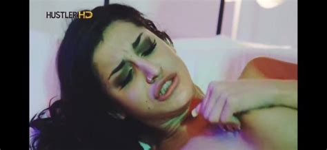 SOLVED Gorgeous Brunette Busty Freeones Forum The Free Sex Community