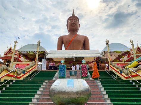 Giant Buddha Statue Made by Ceramic Tile at Wat Klang Bang Phra Editorial Photography - Image of ...