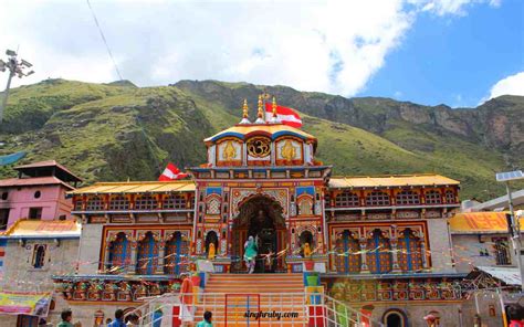 My Badrinath Temple Visit Experience - Life and Its Experiments