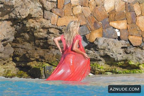 Victoria Silvstedt Flaunts Her Bronzed Figure As She Models A Bikini In St Barts By Eden Rock