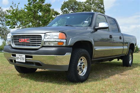 No Reserve 49k Mile 2002 Gmc Sierra 2500hd Sle Crew Cab For Sale On Bat Auctions Sold For