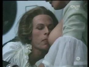 ISABELLE STRAWA Nude AZNude