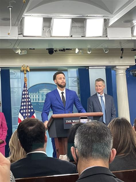 Phouvy On Twitter RT Courtneyrozen Steph Curry In The White House