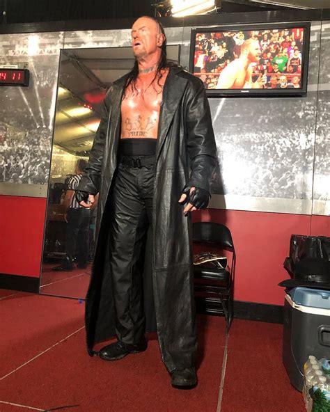 Photos Of The Undertaker Backstage At WWE RAW This Week - PWMania ...