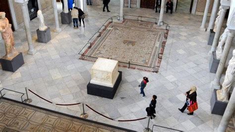 VIDÉO Attentat en Tunisie visite dans le musée meurtri du Bardo qui a